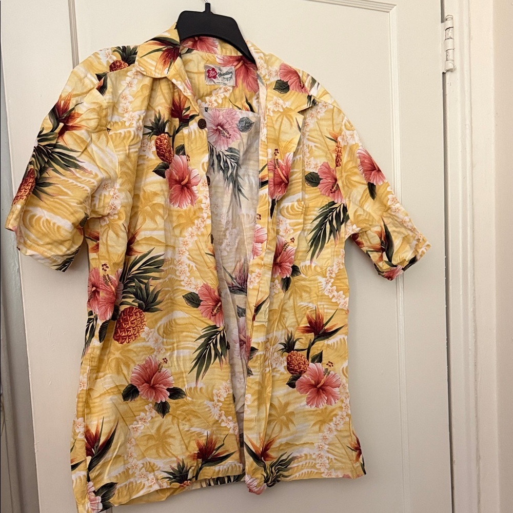 The Hawaiian original Tropical Floral Men's Shirt size M